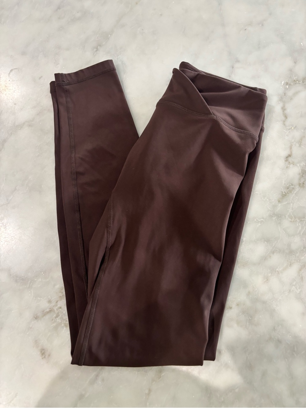 Oner High-Rise Leggings in Deep Brown